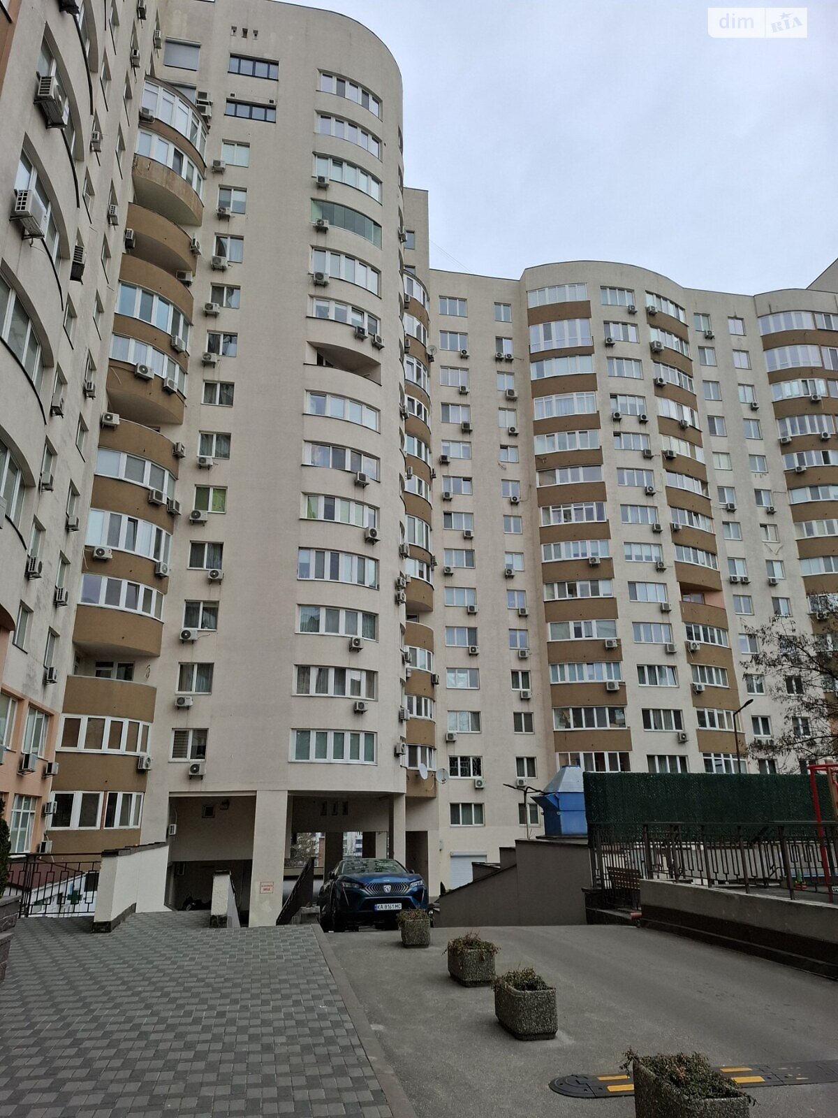 Продаж двокімнатної квартири в Києві, на вул. Деміївська 13, район Деміївка фото 1