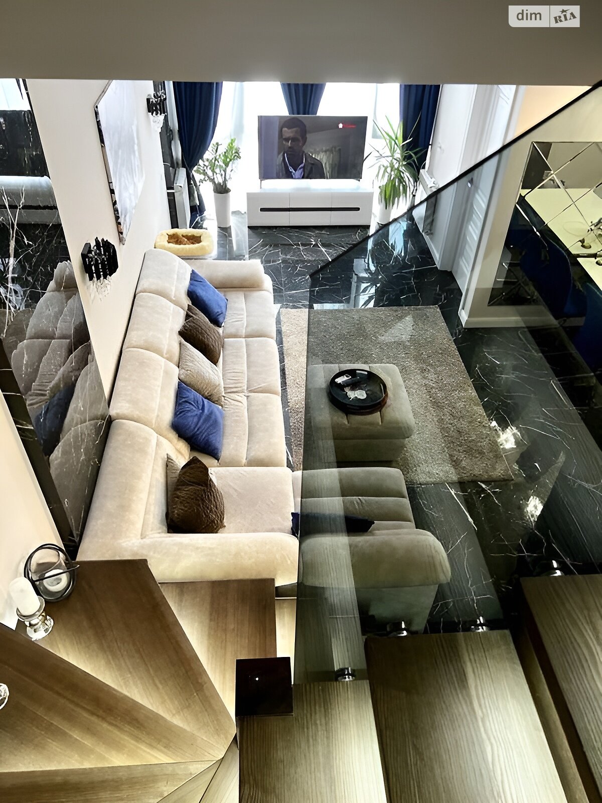 Продажа трехкомнатной квартиры в Киеве, на ул. Демеевская 13, район Демеевка фото 1 Продажа трехкомнатной квартиры в Киеве, на ул. Демеевская 13, район Демеевка фото 1