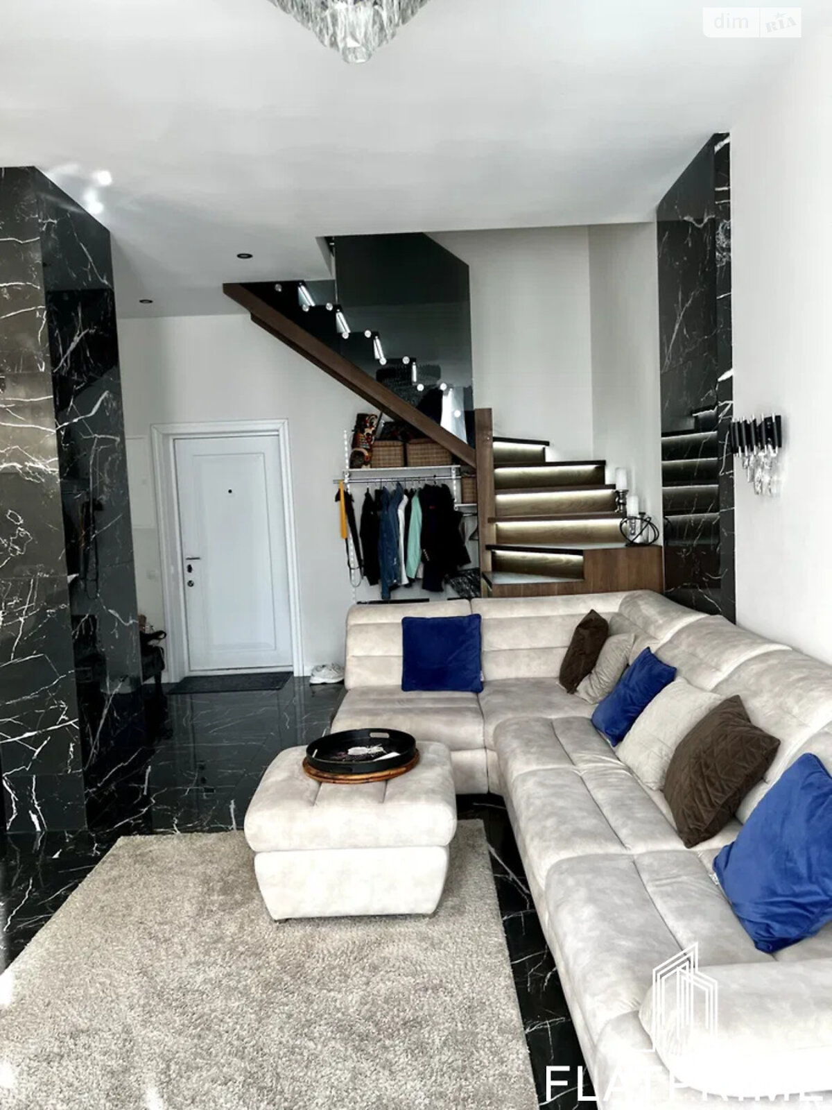 Продажа трехкомнатной квартиры в Киеве, на ул. Демеевская 13, район Демеевка фото 1 Продажа трехкомнатной квартиры в Киеве, на ул. Демеевская 13, район Демеевка фото 1