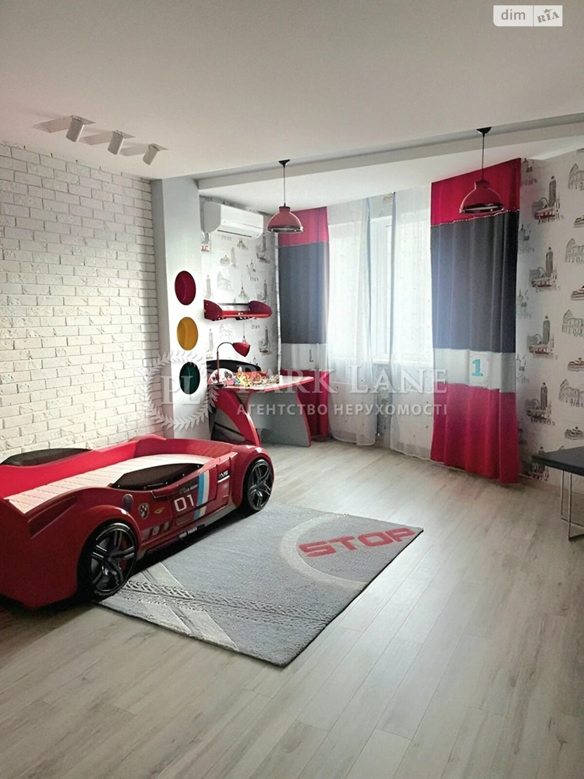 Продажа трехкомнатной квартиры в Киеве, на ул. Демеевская 13, район Демеевка фото 1 Продажа трехкомнатной квартиры в Киеве, на ул. Демеевская 13, район Демеевка фото 1