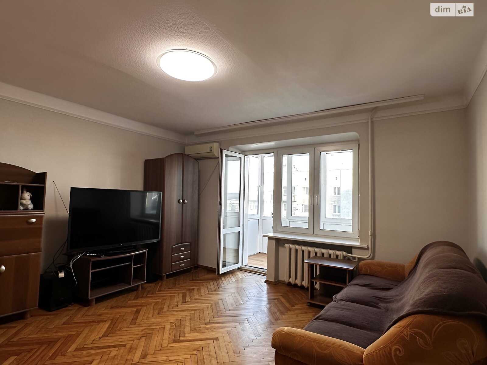 Продажа трехкомнатной квартиры в Киеве, на пер. Демиевский 7, район Демеевка фото 1 Продажа трехкомнатной квартиры в Киеве, на пер. Демиевский 7, район Демеевка фото 1
