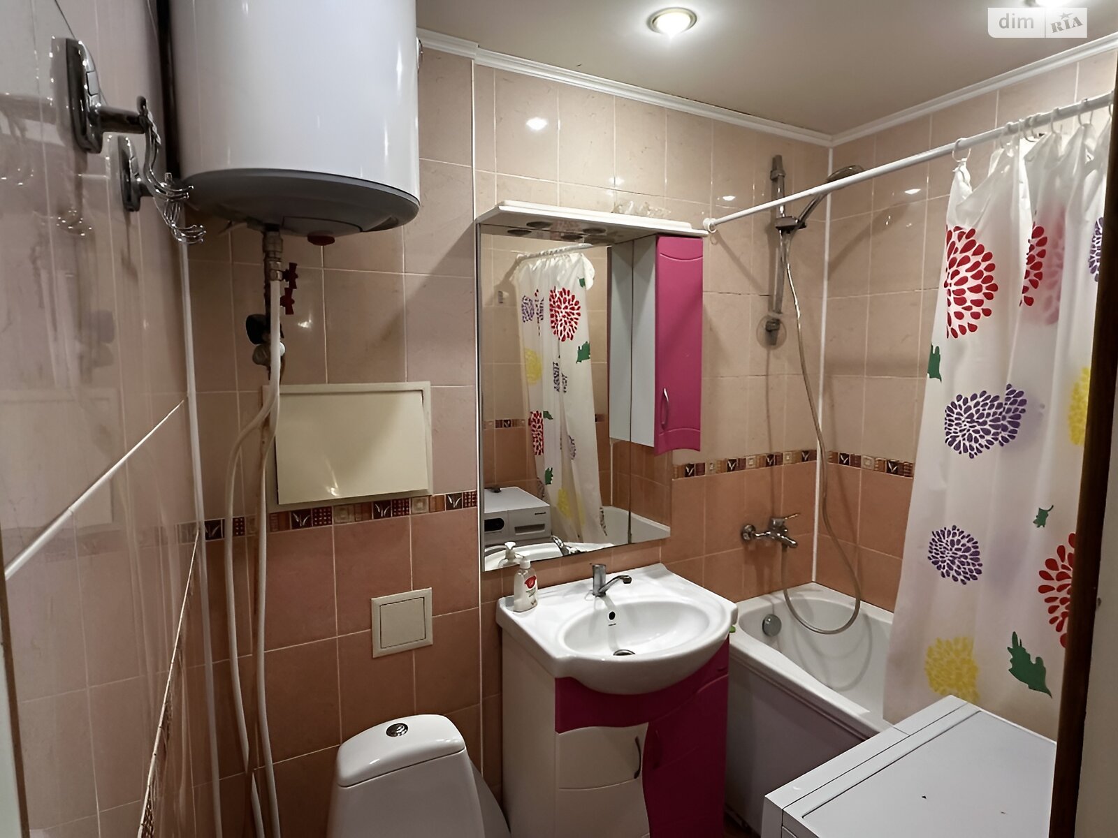 Продажа трехкомнатной квартиры в Киеве, на пер. Демиевский 7, район Демеевка фото 1 Продажа трехкомнатной квартиры в Киеве, на пер. Демиевский 7, район Демеевка фото 1