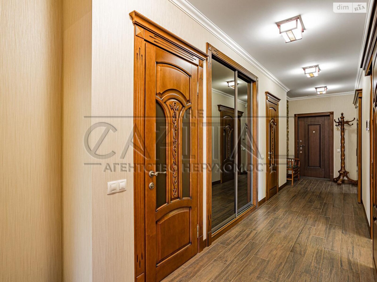 Продажа трехкомнатной квартиры в Киеве, на ул. Голосеевская 13А, район Демеевка фото 1 Продажа трехкомнатной квартиры в Киеве, на ул. Голосеевская 13А, район Демеевка фото 1