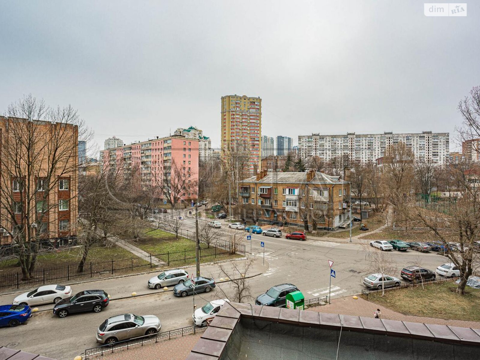 Продажа трехкомнатной квартиры в Киеве, на ул. Голосеевская 13А, район Демеевка фото 1 Продажа трехкомнатной квартиры в Киеве, на ул. Голосеевская 13А, район Демеевка фото 1