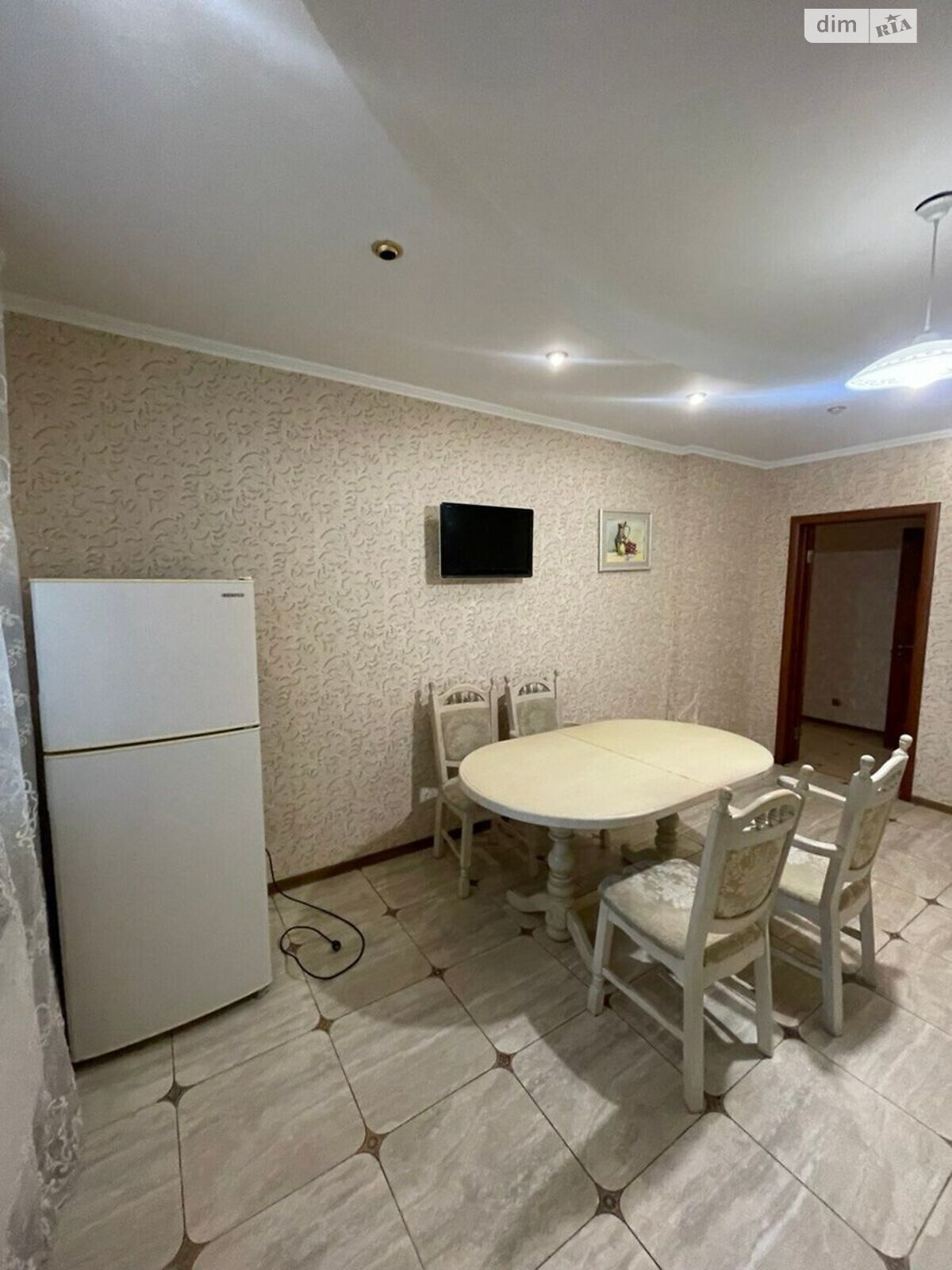 Продажа трехкомнатной квартиры в Киеве, на ул. Голосеевская 13А, район Демеевка фото 1 Продажа трехкомнатной квартиры в Киеве, на ул. Голосеевская 13А, район Демеевка фото 1