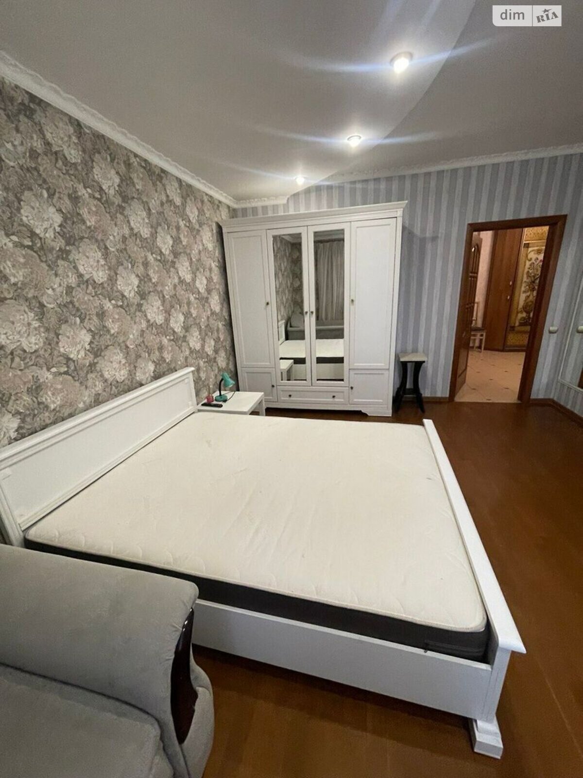 Продажа трехкомнатной квартиры в Киеве, на ул. Голосеевская 13А, район Демеевка фото 1 Продажа трехкомнатной квартиры в Киеве, на ул. Голосеевская 13А, район Демеевка фото 1