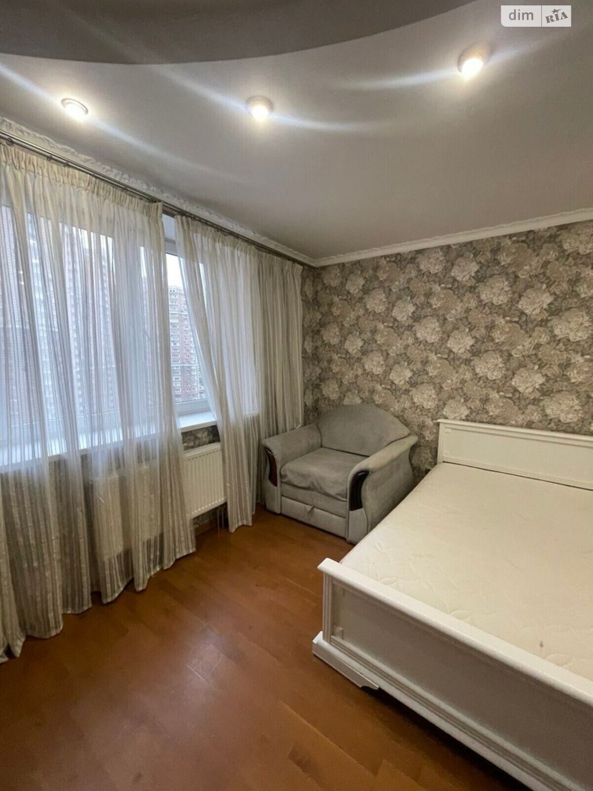Продажа трехкомнатной квартиры в Киеве, на ул. Голосеевская 13А, район Демеевка фото 1 Продажа трехкомнатной квартиры в Киеве, на ул. Голосеевская 13А, район Демеевка фото 1