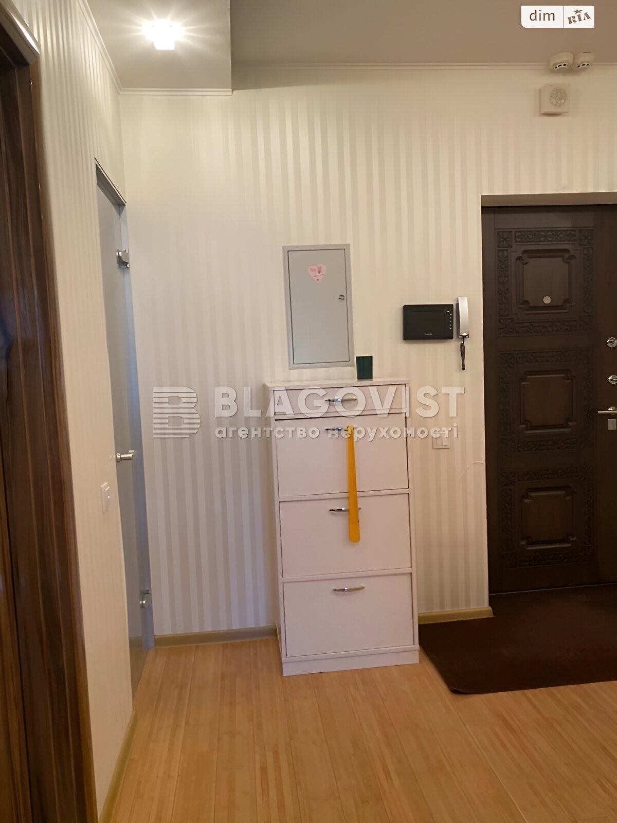 Продажа двухкомнатной квартиры в Киеве, на ул. Голосеевская 13Б, район Демеевка фото 1 Продажа двухкомнатной квартиры в Киеве, на ул. Голосеевская 13Б, район Демеевка фото 1