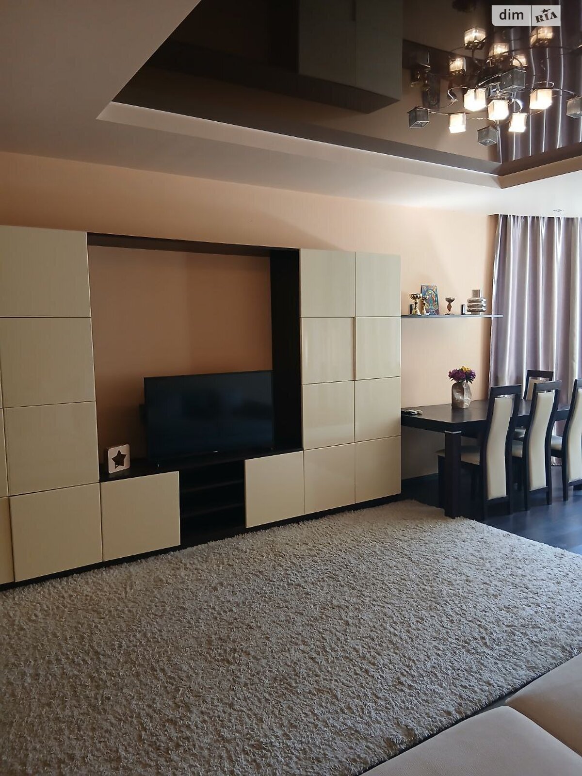 Продаж трикімнатної квартири в Києві, на вул. Голосіївська 13А, район Деміївка фото 1 Продаж трикімнатної квартири в Києві, на вул. Голосіївська 13А, район Деміївка фото 1