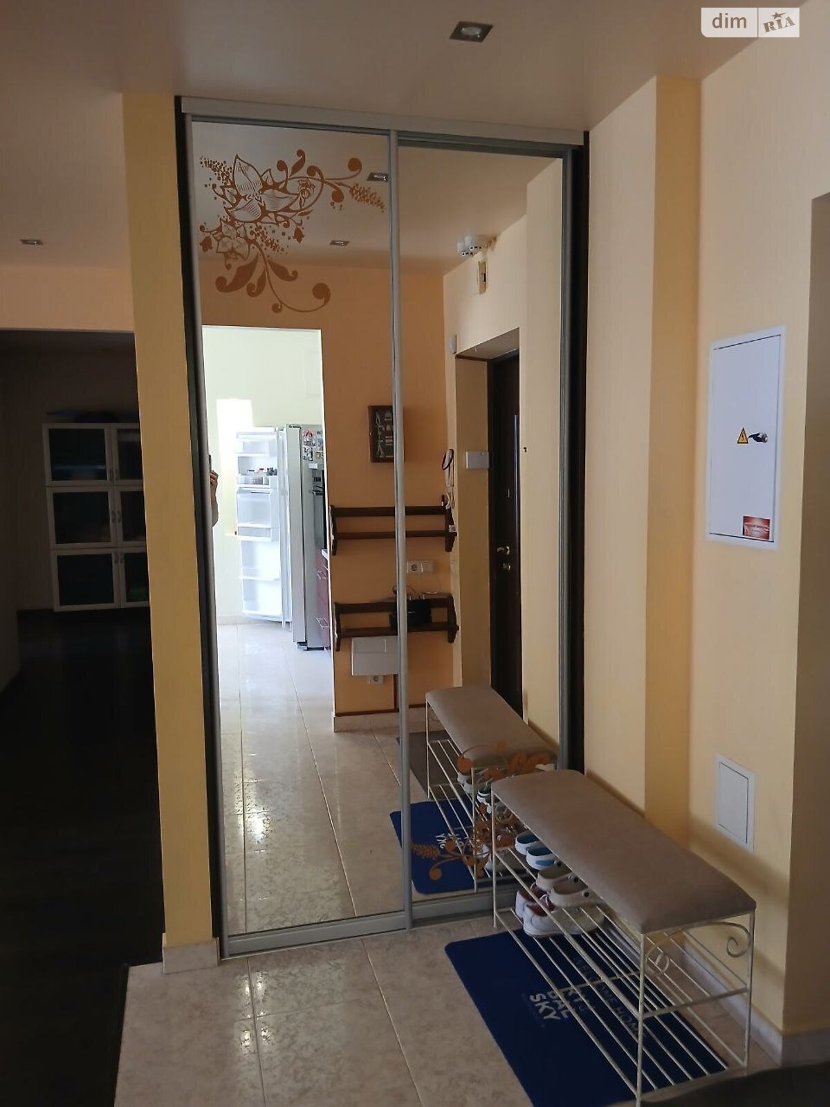 Продаж трикімнатної квартири в Києві, на вул. Голосіївська 13А, район Деміївка фото 1 Продаж трикімнатної квартири в Києві, на вул. Голосіївська 13А, район Деміївка фото 1