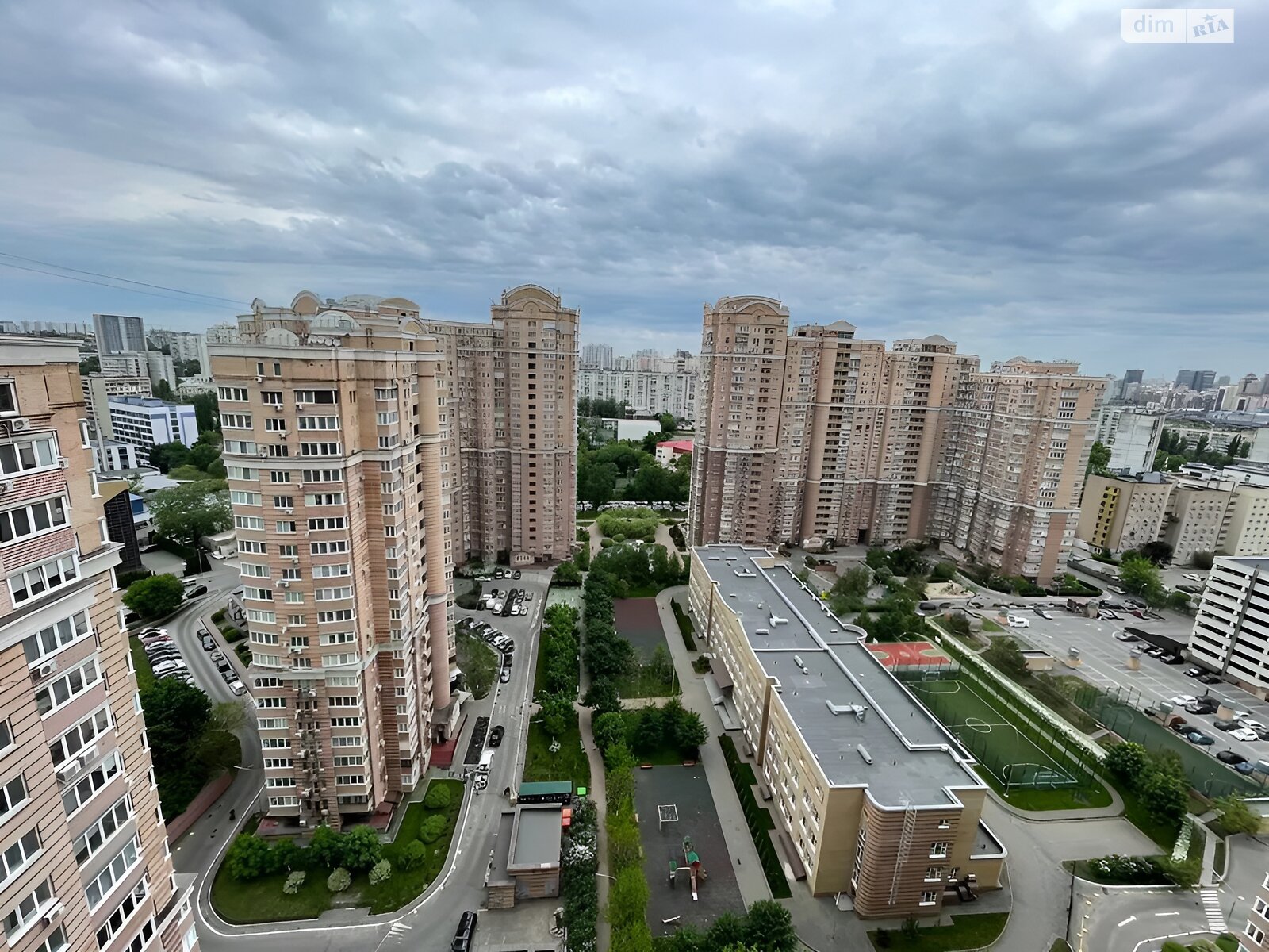 Продажа пятикомнатной квартиры в Киеве, на ул. Голосеевская 13Б, район Демеевка фото 1 Продажа пятикомнатной квартиры в Киеве, на ул. Голосеевская 13Б, район Демеевка фото 1