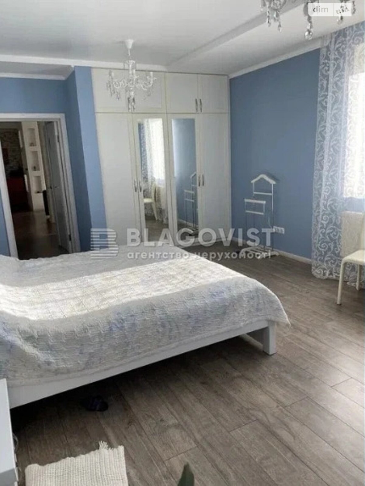 Продаж чотирикімнатної квартири в Києві, на вул. Голосіївська 13Б, район Деміївка фото 1 Продаж чотирикімнатної квартири в Києві, на вул. Голосіївська 13Б, район Деміївка фото 1