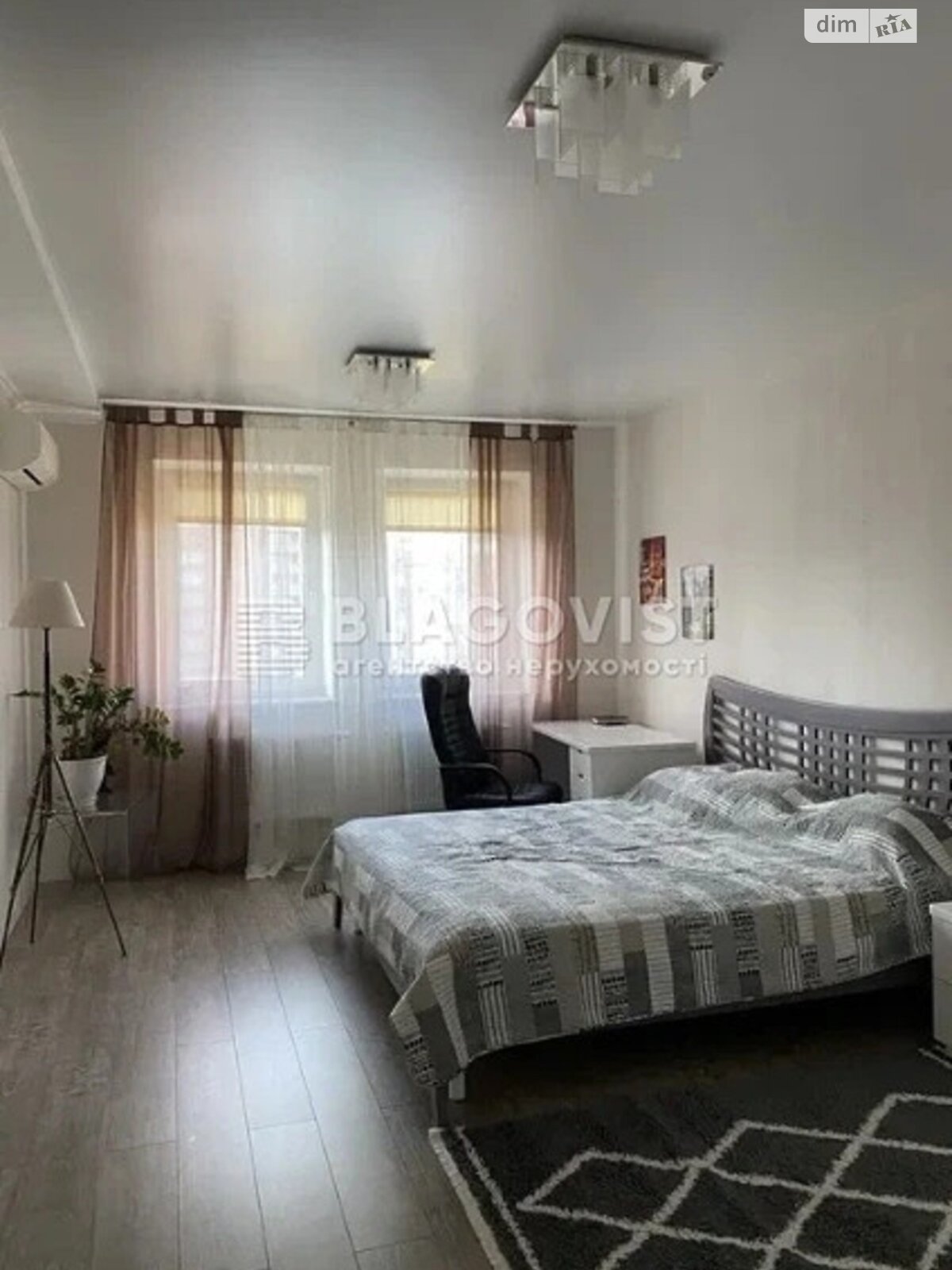 Продаж чотирикімнатної квартири в Києві, на вул. Голосіївська 13Б, район Деміївка фото 1 Продаж чотирикімнатної квартири в Києві, на вул. Голосіївська 13Б, район Деміївка фото 1