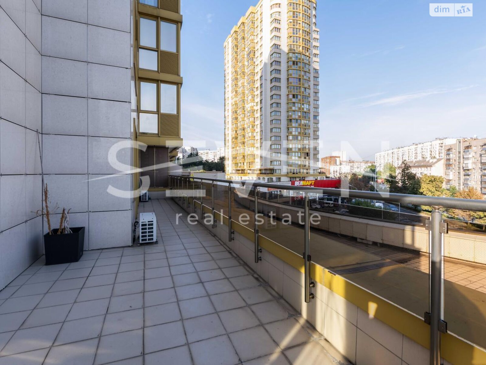 Продажа трехкомнатной квартиры в Киеве, на просп. Голосеевский 62, район Демеевка фото 1 Продажа трехкомнатной квартиры в Киеве, на просп. Голосеевский 62, район Демеевка фото 1