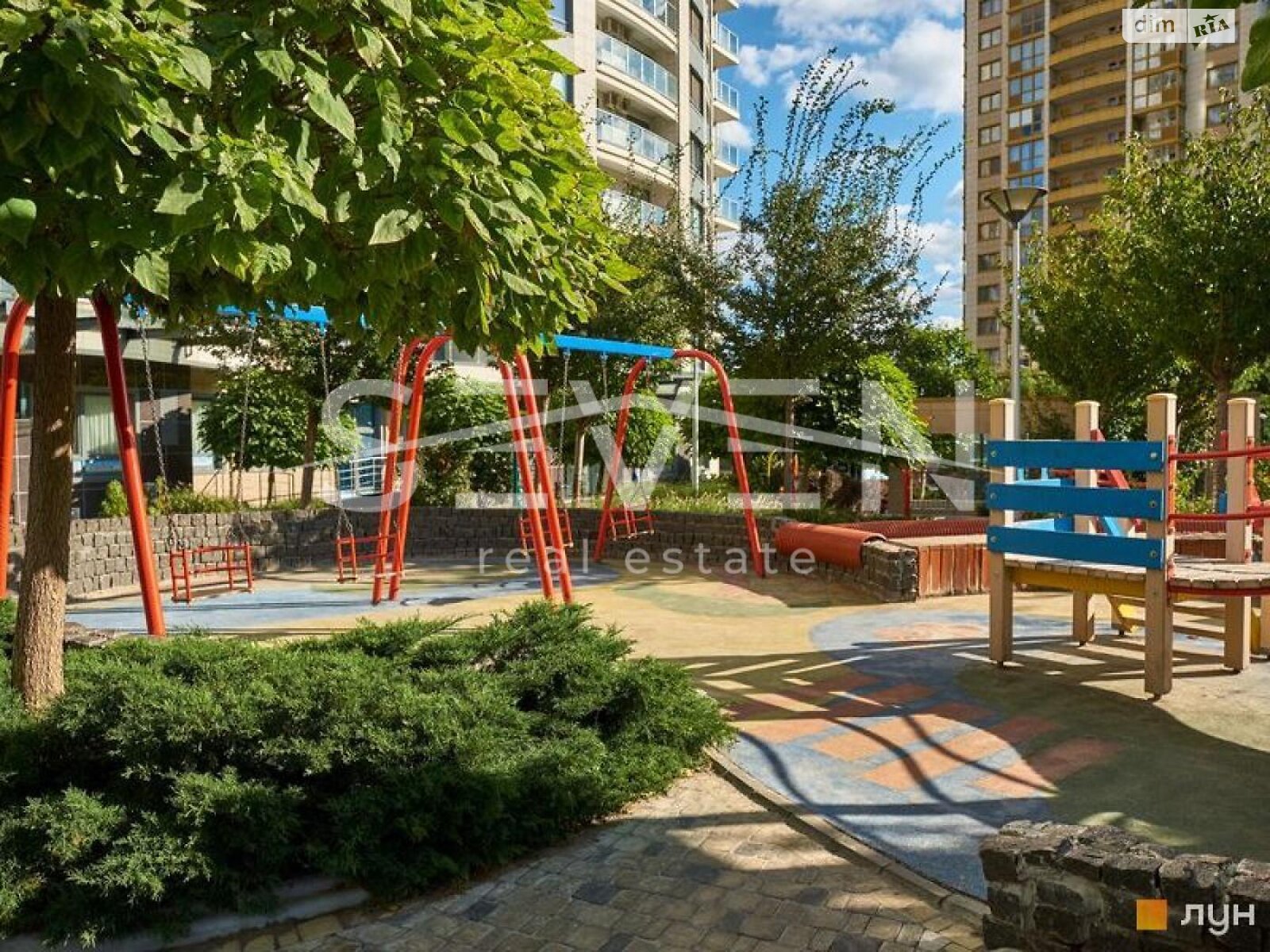 Продажа трехкомнатной квартиры в Киеве, на просп. Голосеевский 62, район Демеевка фото 1 Продажа трехкомнатной квартиры в Киеве, на просп. Голосеевский 62, район Демеевка фото 1