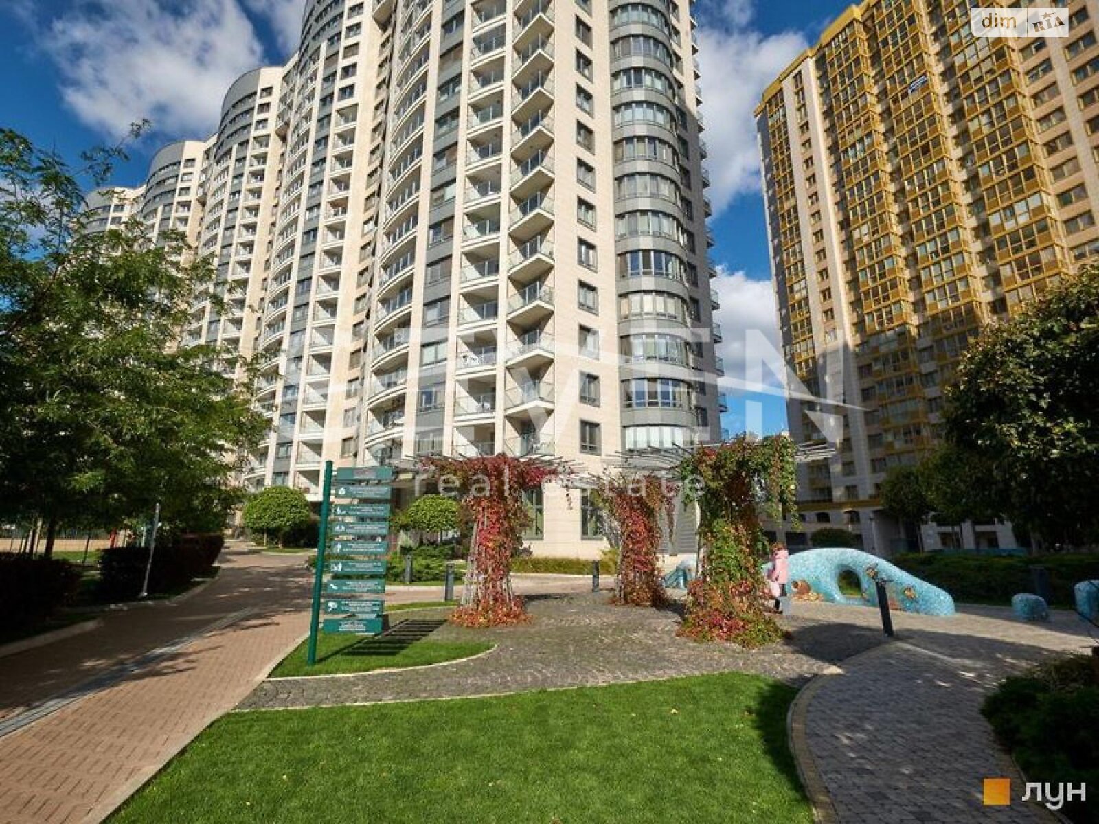 Продажа трехкомнатной квартиры в Киеве, на просп. Голосеевский 62, район Демеевка фото 1 Продажа трехкомнатной квартиры в Киеве, на просп. Голосеевский 62, район Демеевка фото 1