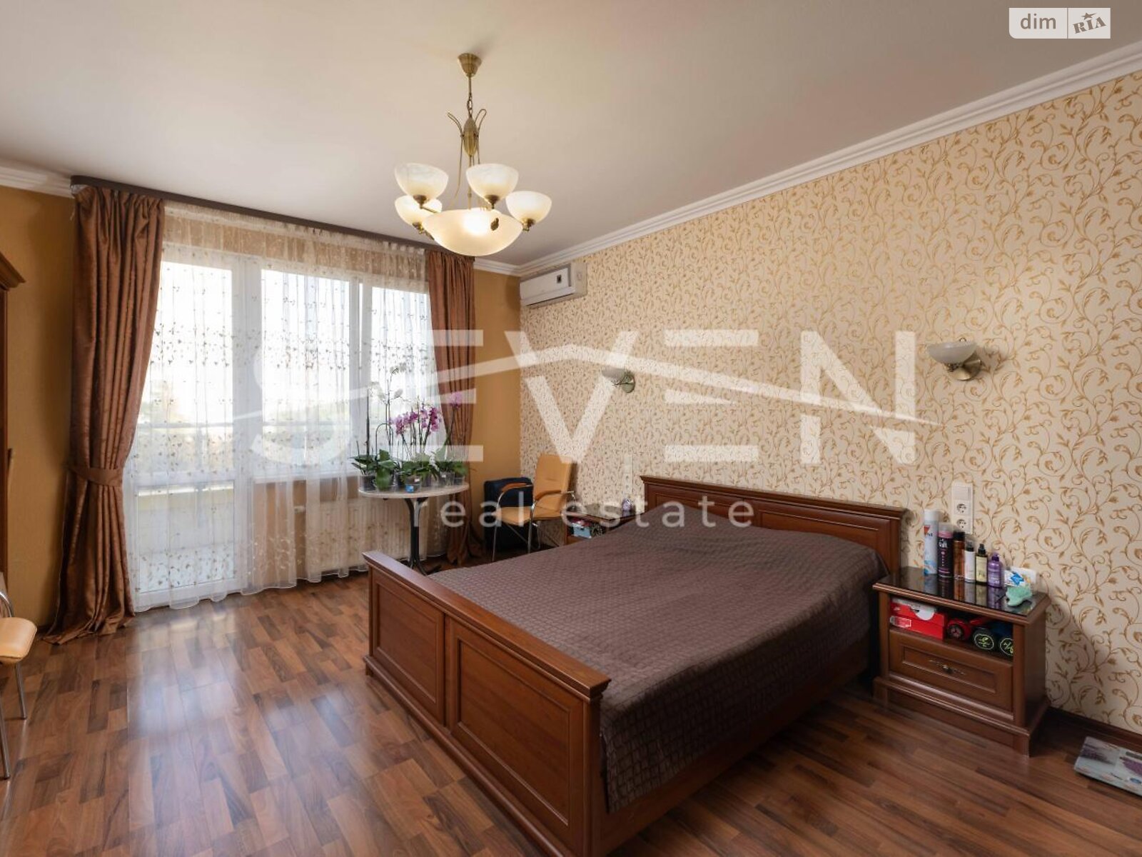 Продаж трикімнатної квартири в Києві, на просп. Голосіївський 62, район Деміївка фото 1 Продаж трикімнатної квартири в Києві, на просп. Голосіївський 62, район Деміївка фото 1