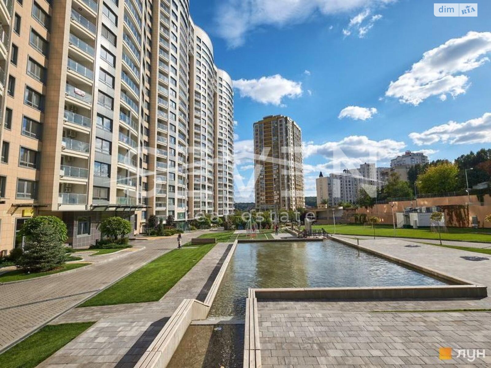 Продаж трикімнатної квартири в Києві, на просп. Голосіївський 62, район Деміївка фото 1 Продаж трикімнатної квартири в Києві, на просп. Голосіївський 62, район Деміївка фото 1