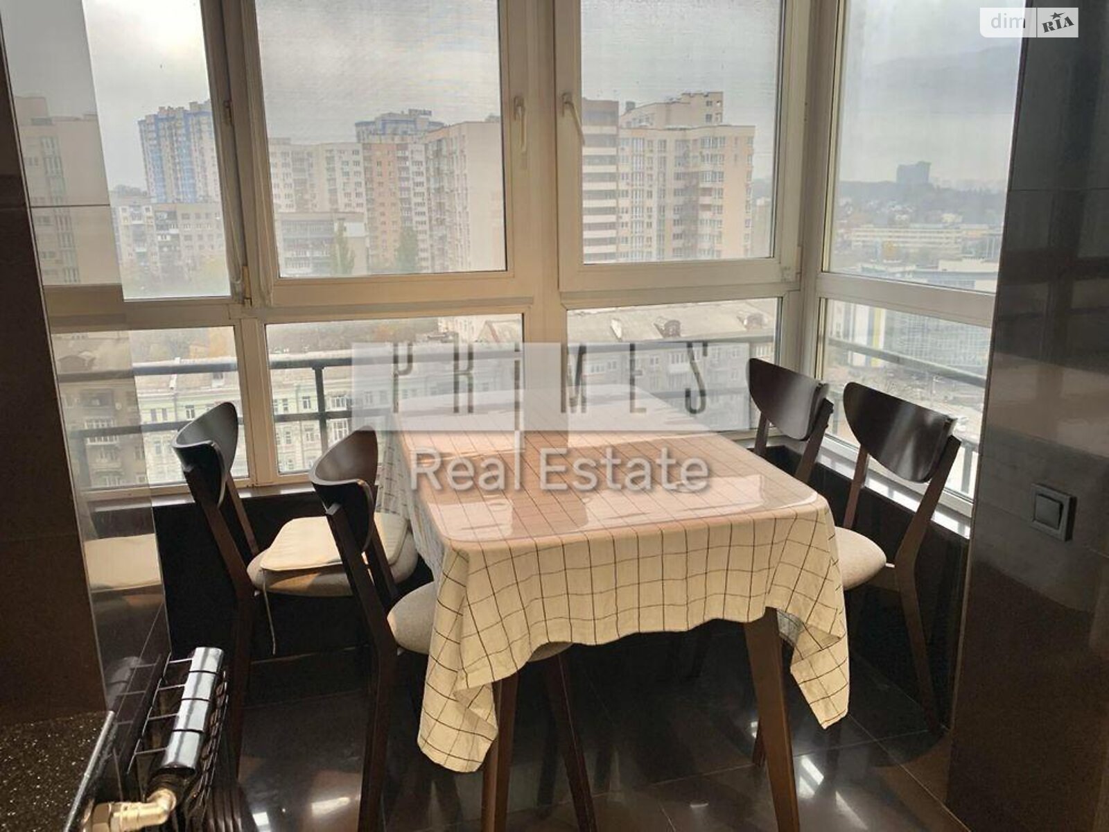 Продажа трехкомнатной квартиры в Киеве, на просп. Голосеевский 19, район Демеевка фото 1 Продажа трехкомнатной квартиры в Киеве, на просп. Голосеевский 19, район Демеевка фото 1