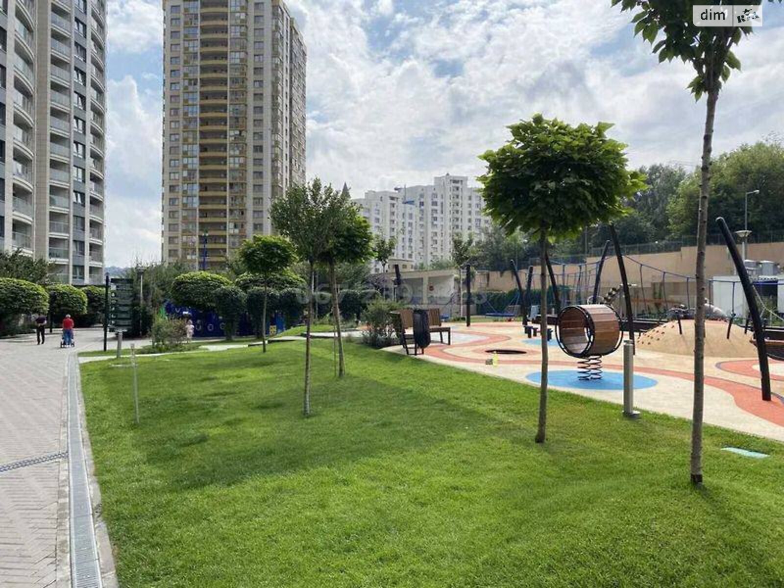 Продаж трикімнатної квартири в Києві, на просп. Голосіївський 58, район Деміївка фото 1 Продаж трикімнатної квартири в Києві, на просп. Голосіївський 58, район Деміївка фото 1