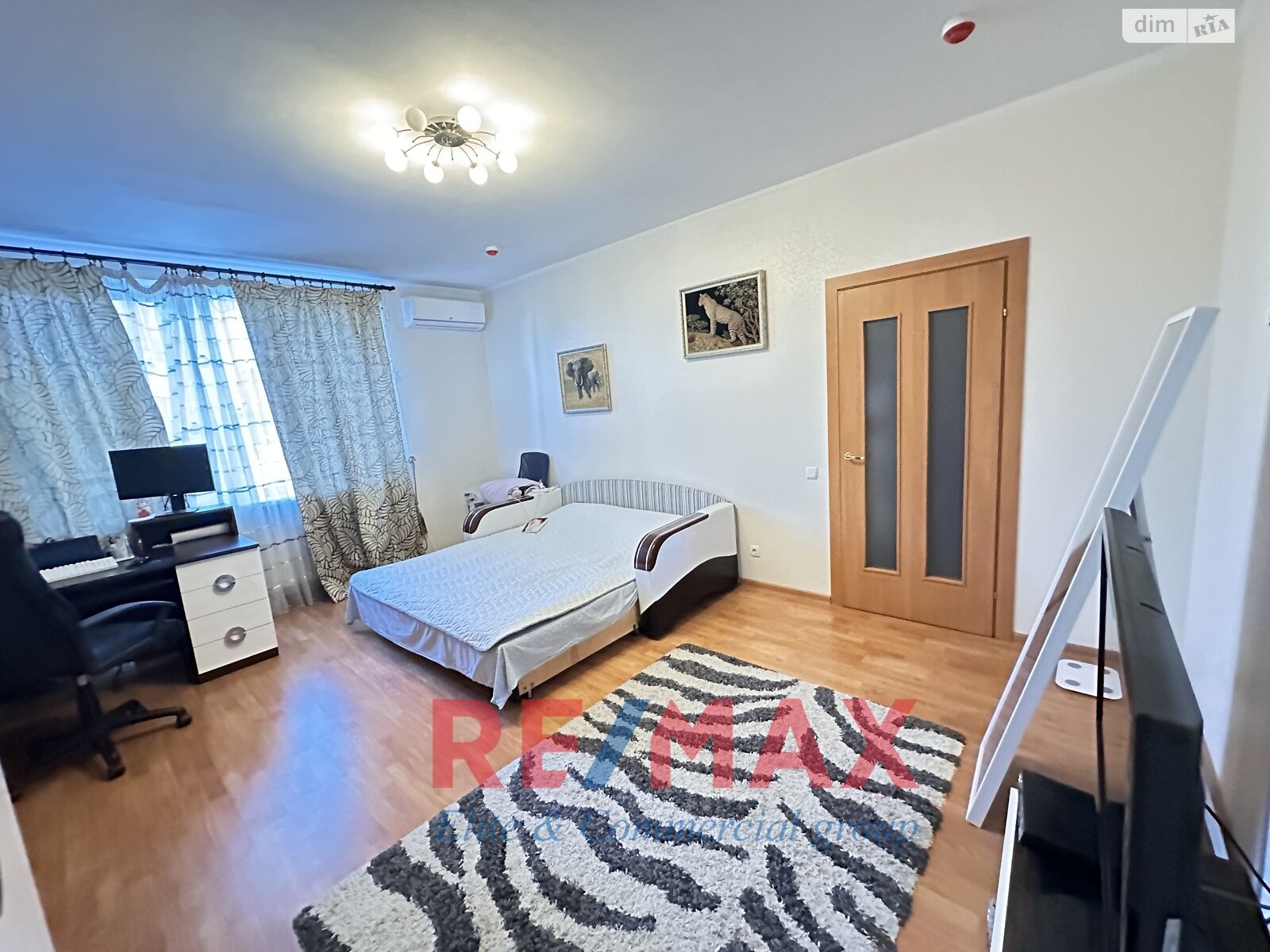 Продажа четырехкомнатной квартиры в Киеве, на просп. Голосеевский 30Б, район Демеевка фото 1 Продажа четырехкомнатной квартиры в Киеве, на просп. Голосеевский 30Б, район Демеевка фото 1