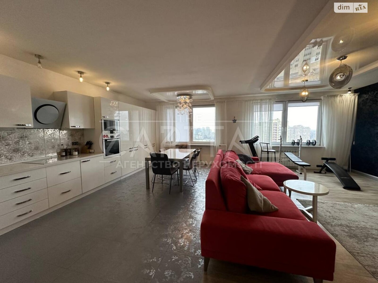 Продажа трехкомнатной квартиры в Киеве, на просп. Голосеевский 58, район Демеевка фото 1