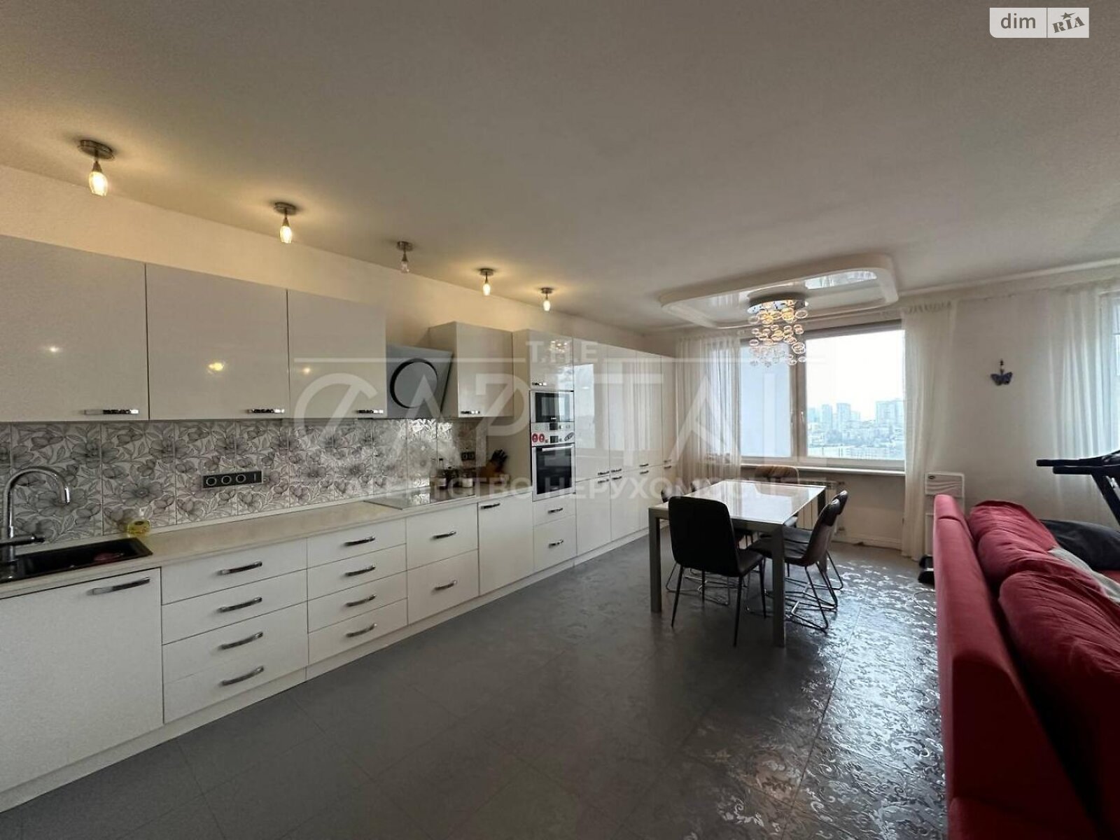 Продажа трехкомнатной квартиры в Киеве, на просп. Голосеевский 58, район Демеевка фото 1