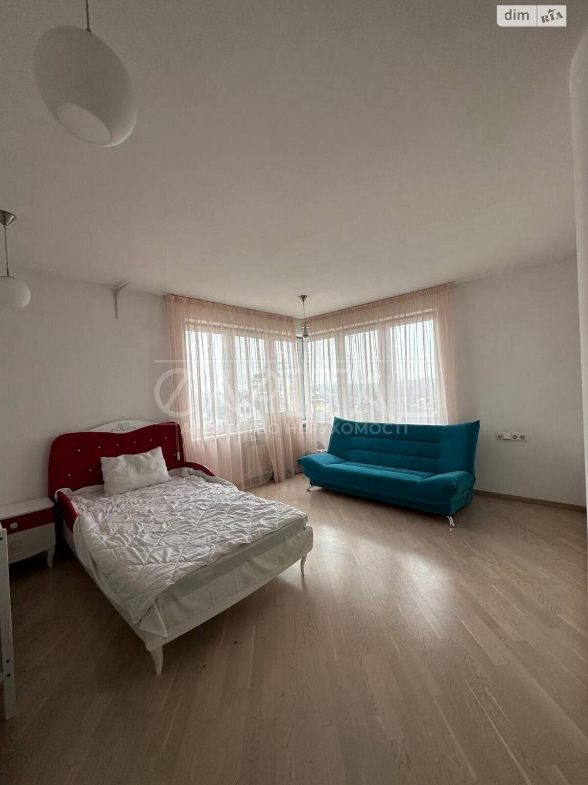 Продажа трехкомнатной квартиры в Киеве, на просп. Голосеевский 58, район Демеевка фото 1