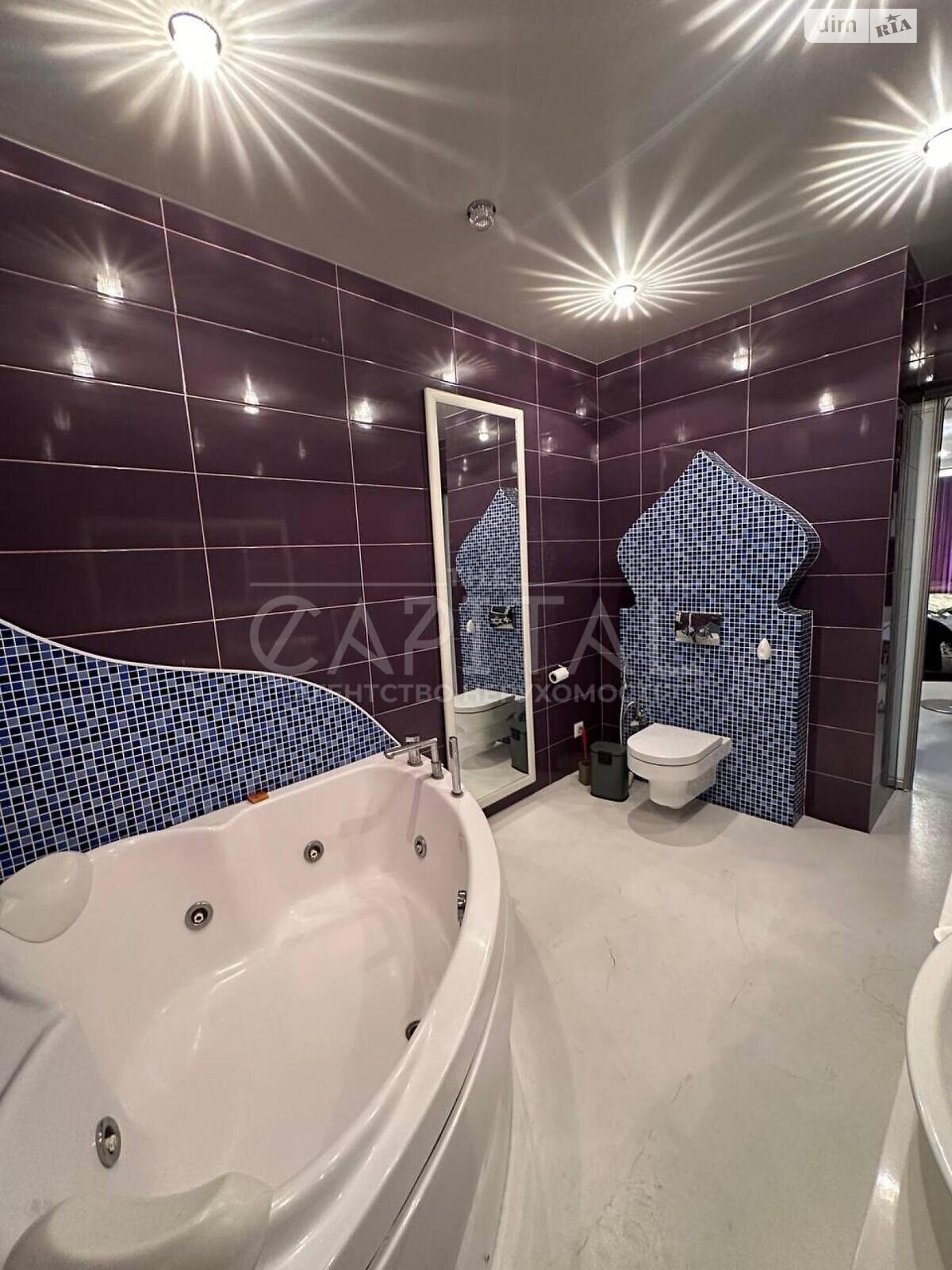 Продажа трехкомнатной квартиры в Киеве, на просп. Голосеевский 58, район Демеевка фото 1