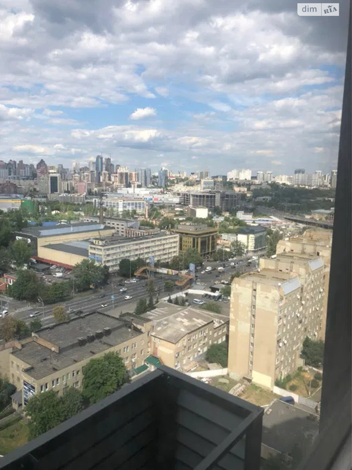 Продаж трикімнатної квартири в Києві, на вул. Костанайська 13А, район Деміївка фото 1 Продаж трикімнатної квартири в Києві, на вул. Костанайська 13А, район Деміївка фото 1