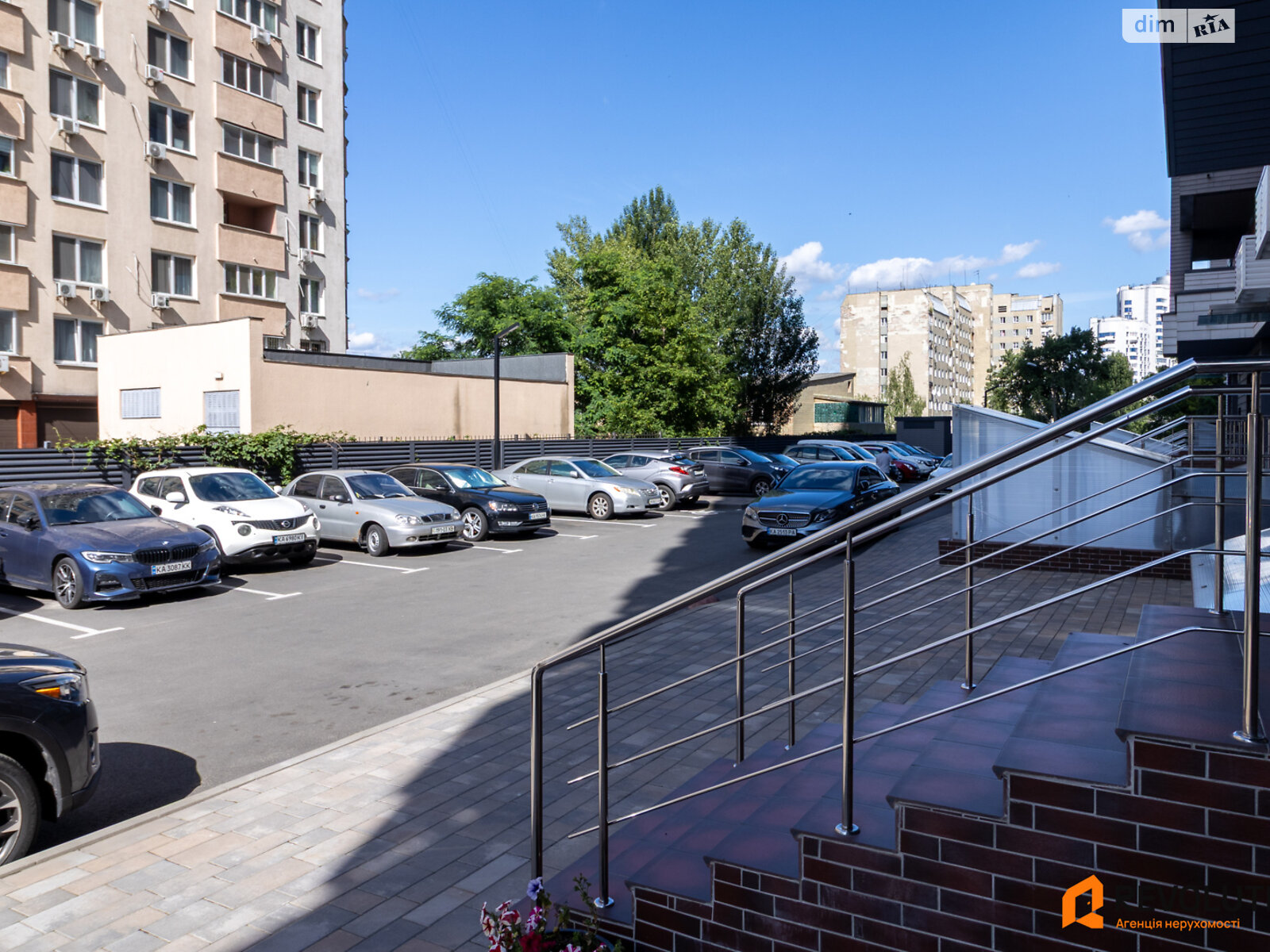 Продажа однокомнатной квартиры в Киеве, на ул. Костанайская 13, район Демеевка фото 1