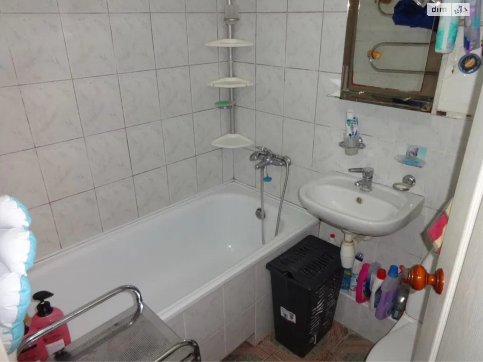 Продаж однокімнатної квартири в Києві, на вул. Кустанайська 1, район Деміївка фото 1 Продаж однокімнатної квартири в Києві, на вул. Кустанайська 1, район Деміївка фото 1