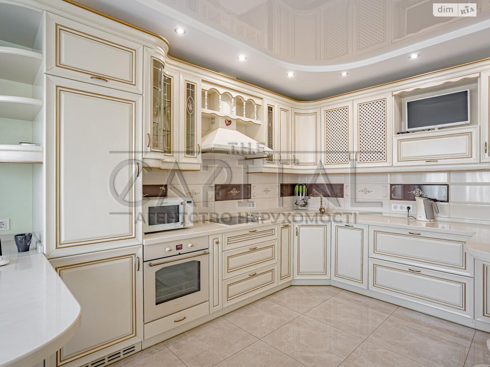 Продажа трехкомнатной квартиры в Киеве, на просп. Лобановського 150, район Демеевка фото 1 Продажа трехкомнатной квартиры в Киеве, на просп. Лобановського 150, район Демеевка фото 1