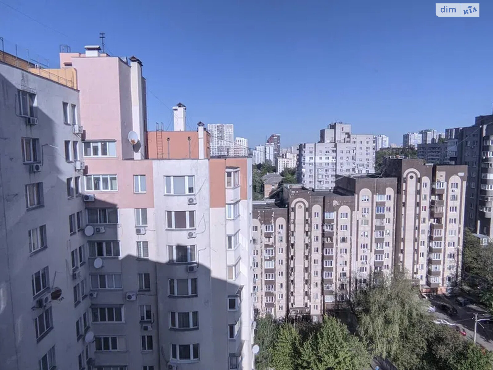 Продажа трехкомнатной квартиры в Киеве, на просп. Валерия Лобановского 126Г, район Демеевка фото 1 Продажа трехкомнатной квартиры в Киеве, на просп. Валерия Лобановского 126Г, район Демеевка фото 1