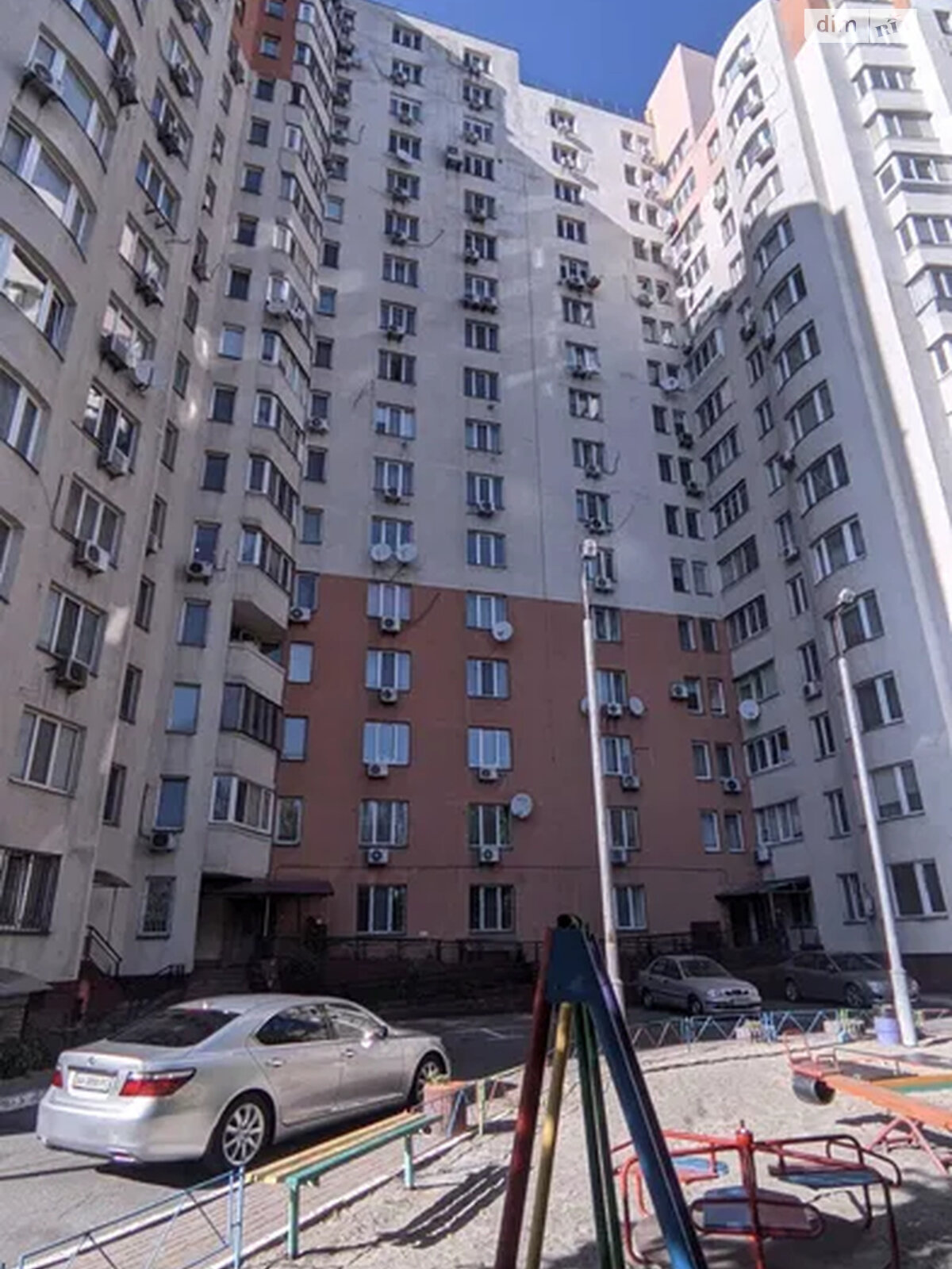 Продажа трехкомнатной квартиры в Киеве, на просп. Валерия Лобановского 126Г, район Демеевка фото 1 Продажа трехкомнатной квартиры в Киеве, на просп. Валерия Лобановского 126Г, район Демеевка фото 1