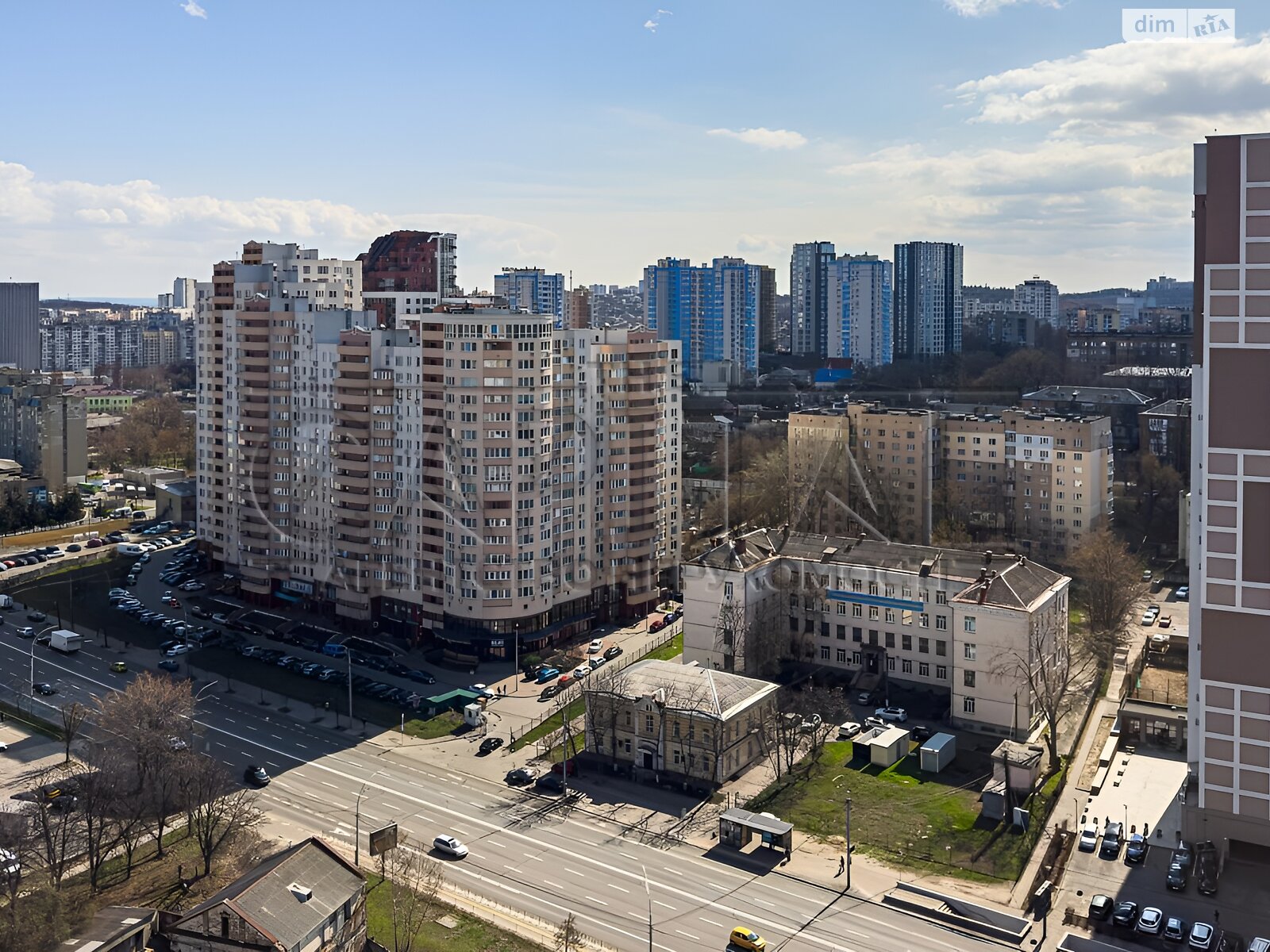 Продаж двокімнатної квартири в Києві, на пров. Ясинуватський 11, район Деміївка фото 1 Продаж двокімнатної квартири в Києві, на пров. Ясинуватський 11, район Деміївка фото 1