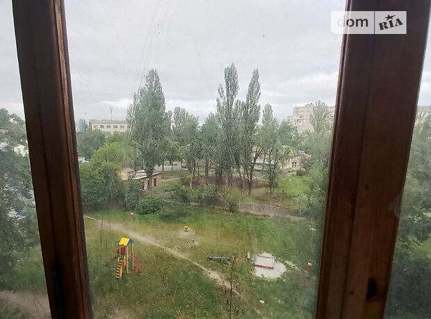 Продажа двухкомнатной квартиры в Киеве, на ул. Братиславская 4 район Деснянский фото 1 Продажа двухкомнатной квартиры в Киеве, на ул. Братиславская 4 район Деснянский фото 1