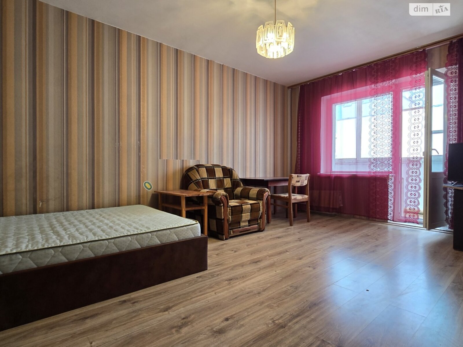 Продаж однокімнатної квартири в Києві, на просп. Червоної Калини 93А, район Деснянський фото 1 Продаж однокімнатної квартири в Києві, на просп. Червоної Калини 93А, район Деснянський фото 1