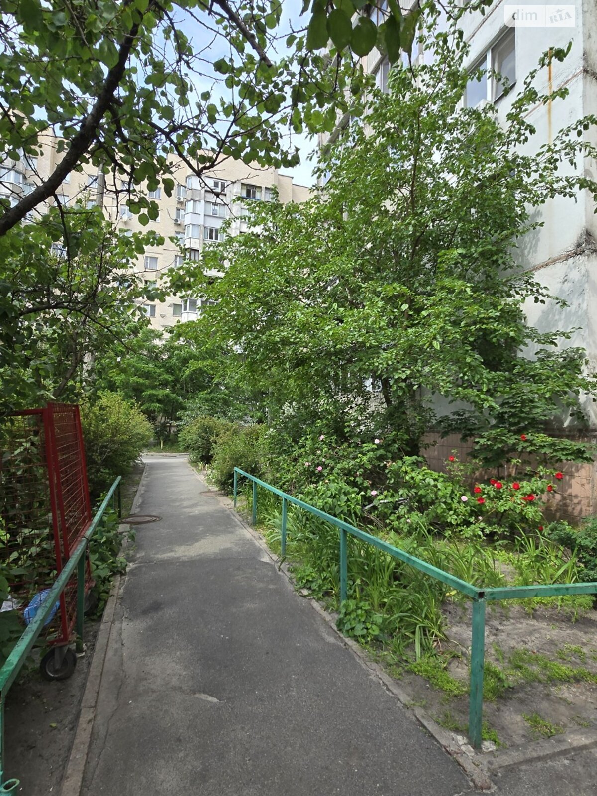 Продаж однокімнатної квартири в Києві, на просп. Червоної Калини 93А, район Деснянський фото 1 Продаж однокімнатної квартири в Києві, на просп. Червоної Калини 93А, район Деснянський фото 1