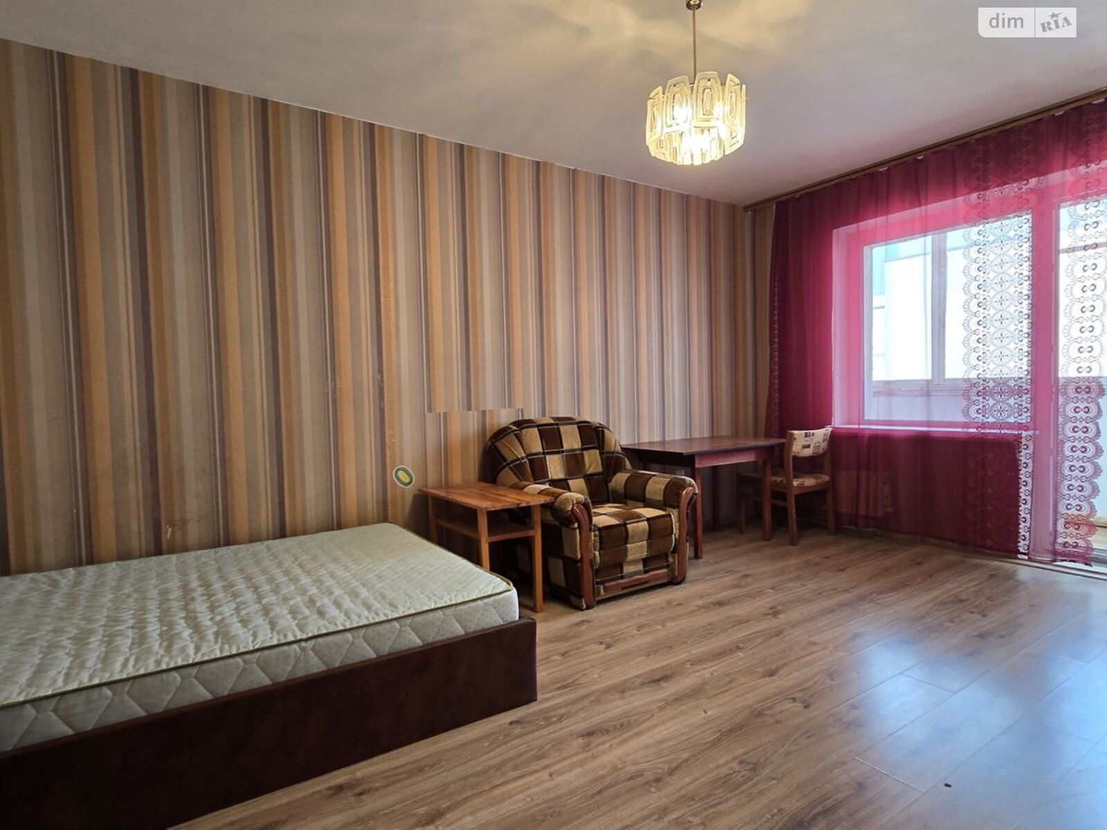 Продаж однокімнатної квартири в Києві, на просп. Червоної Калини 93А, район Деснянський фото 1 Продаж однокімнатної квартири в Києві, на просп. Червоної Калини 93А, район Деснянський фото 1