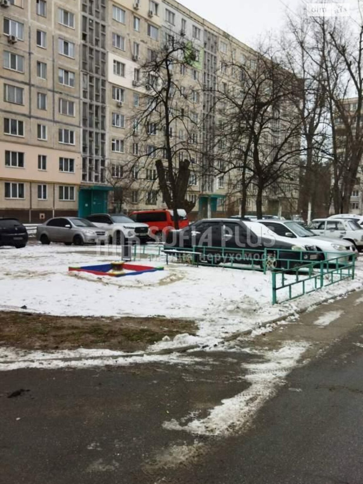Продажа трехкомнатной квартиры в Киеве, на ул. Космонавта Поповича 2, район Деснянский фото 1 Продажа трехкомнатной квартиры в Киеве, на ул. Космонавта Поповича 2, район Деснянский фото 1