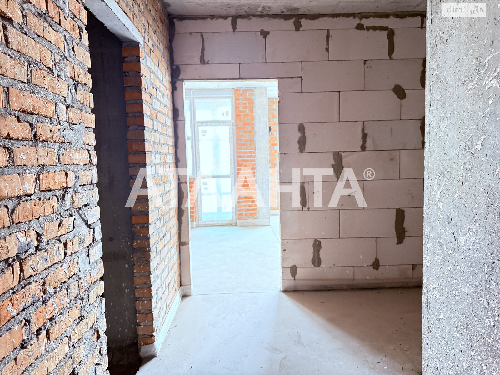Продажа четырехкомнатной квартиры в Киеве, на ул. Крайняя 1, район Деснянский фото 1 Продажа четырехкомнатной квартиры в Киеве, на ул. Крайняя 1, район Деснянский фото 1