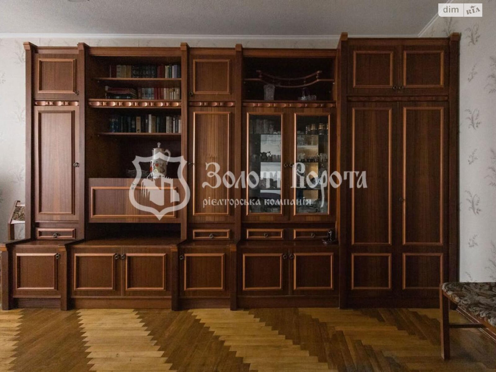 Продажа трехкомнатной квартиры в Киеве, на просп. Червоной Калины 1А, район Деснянский фото 1