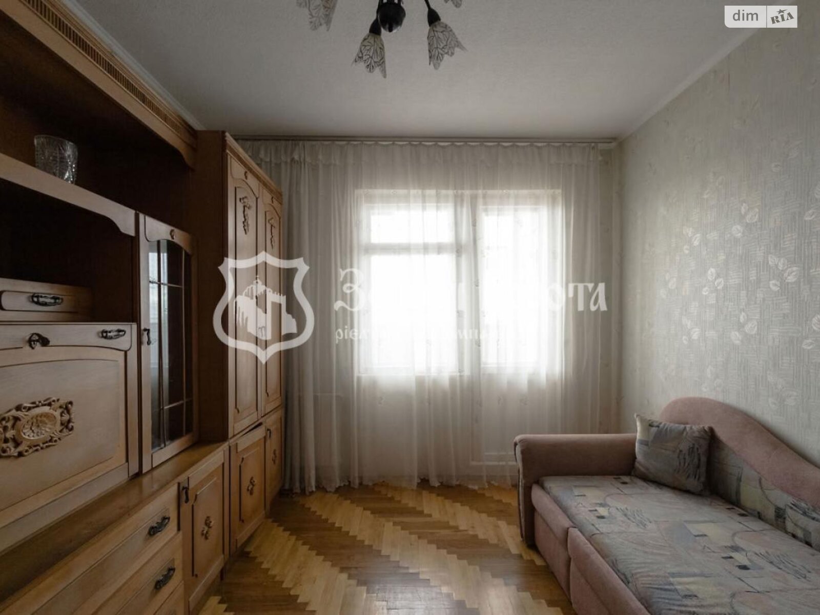 Продажа трехкомнатной квартиры в Киеве, на просп. Червоной Калины 1А, район Деснянский фото 1