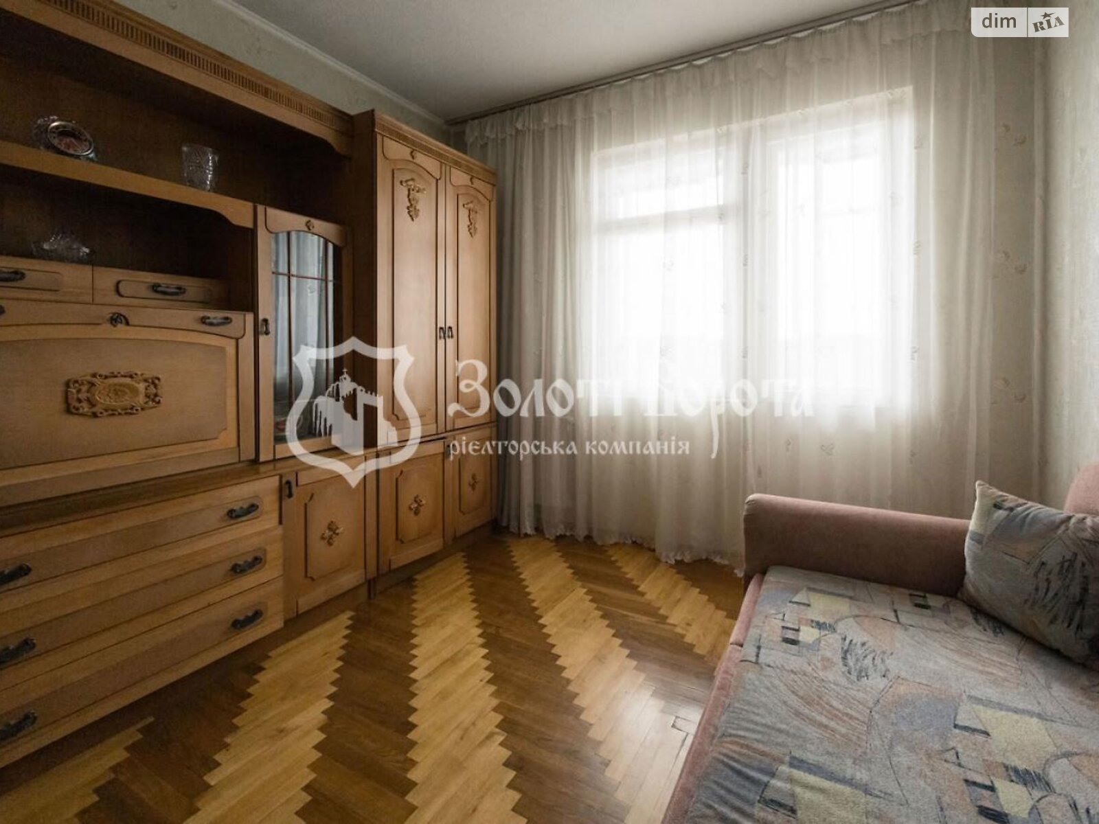 Продажа трехкомнатной квартиры в Киеве, на просп. Червоной Калины 1А, район Деснянский фото 1