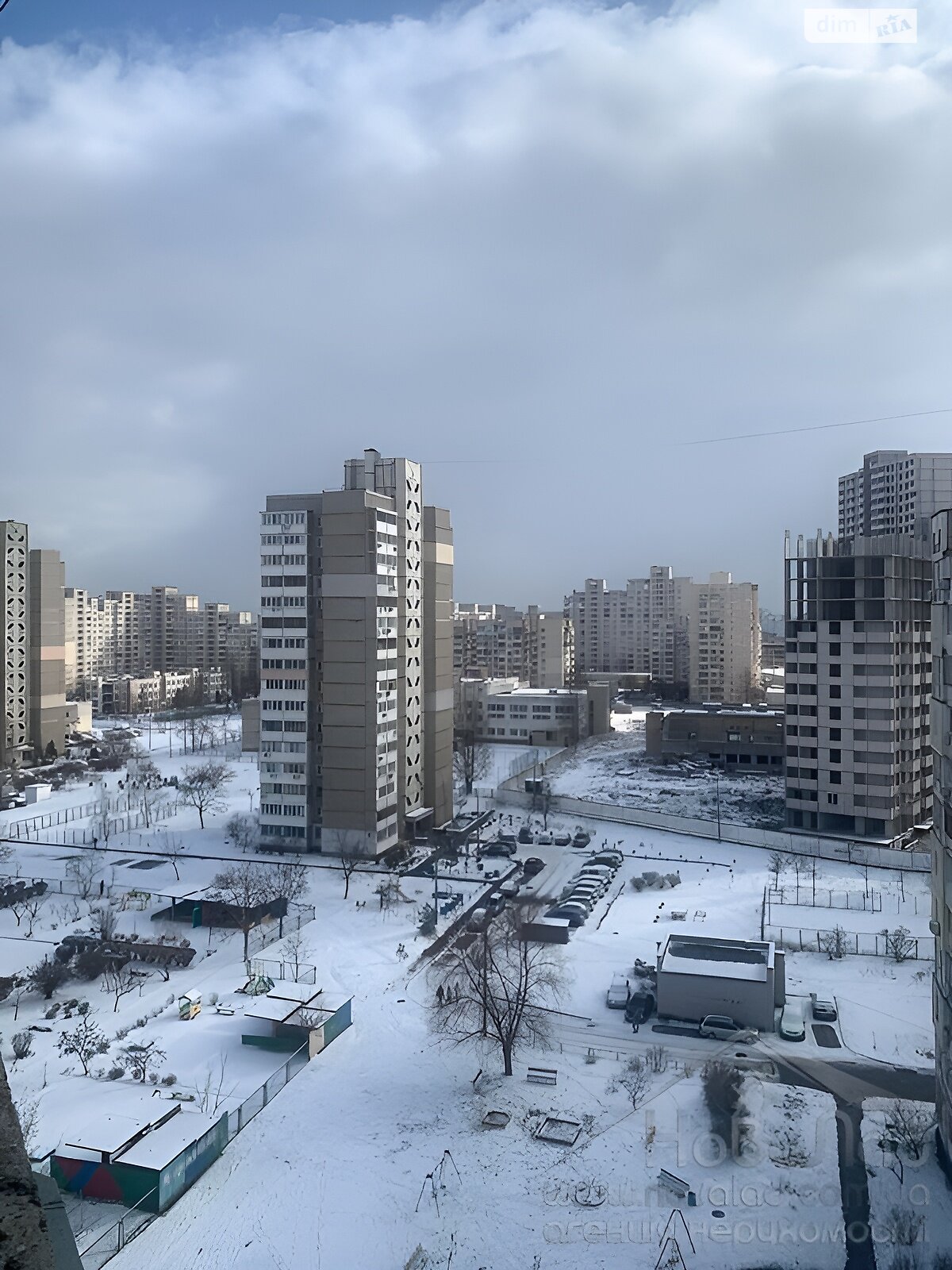 Продаж трикімнатної квартири в Києві, на вул. Миколи Лаврухіна 15/46, район Деснянський фото 1 Продаж трикімнатної квартири в Києві, на вул. Миколи Лаврухіна 15/46, район Деснянський фото 1