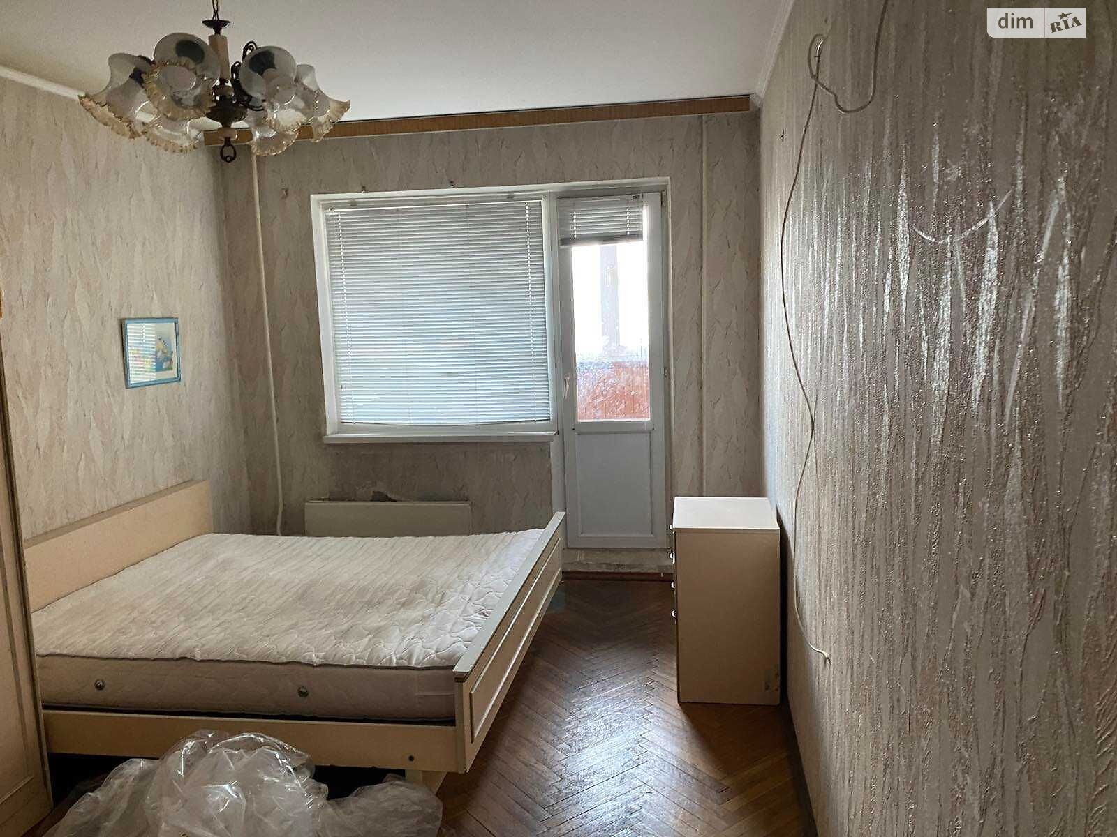 Продажа трехкомнатной квартиры в Киеве, на ул. Рональда Рейгана 9, район Деснянский фото 1