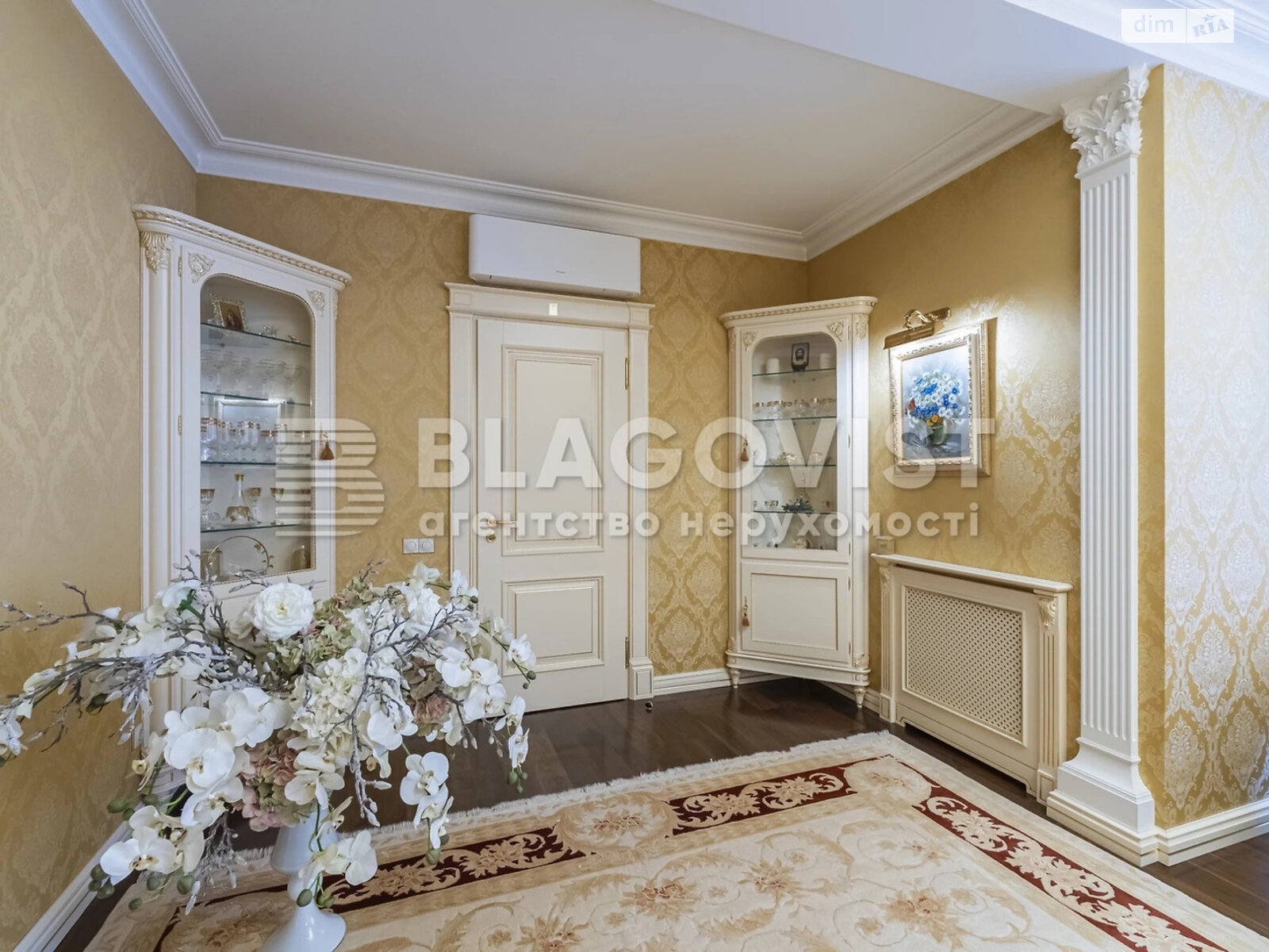 Продаж чотирикімнатної квартири в Києві, на вул. Дмитрівська 80, фото 1