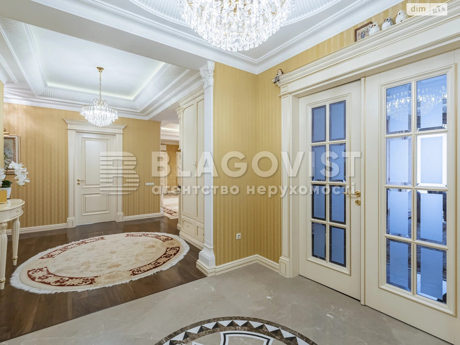 Продаж чотирикімнатної квартири в Києві, на вул. Дмитрівська 80, фото 1
