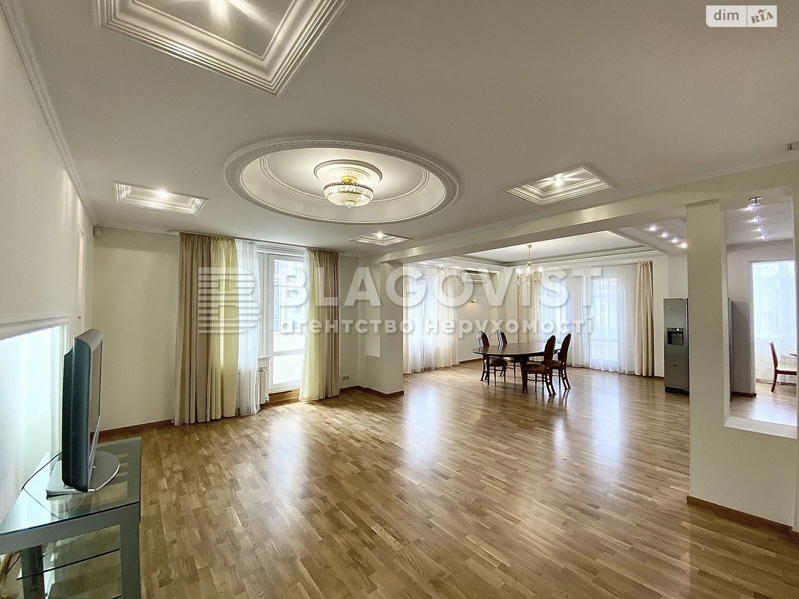 Продаж шестикімнатної квартири в Києві, на вул. Дмитрівська 17А, фото 1 Продаж шестикімнатної квартири в Києві, на вул. Дмитрівська 17А, фото 1